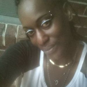 Meet your Posher, Renia